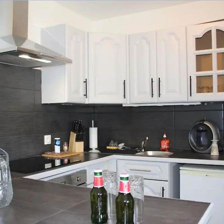 Appartement Avec Parking Gratuit Et Wifi Vierzon Eksteriør bilde