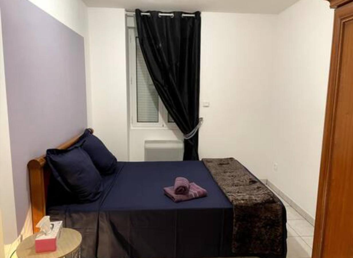 Appartement Avec Parking Gratuit Et Wifi Vierzon Eksteriør bilde