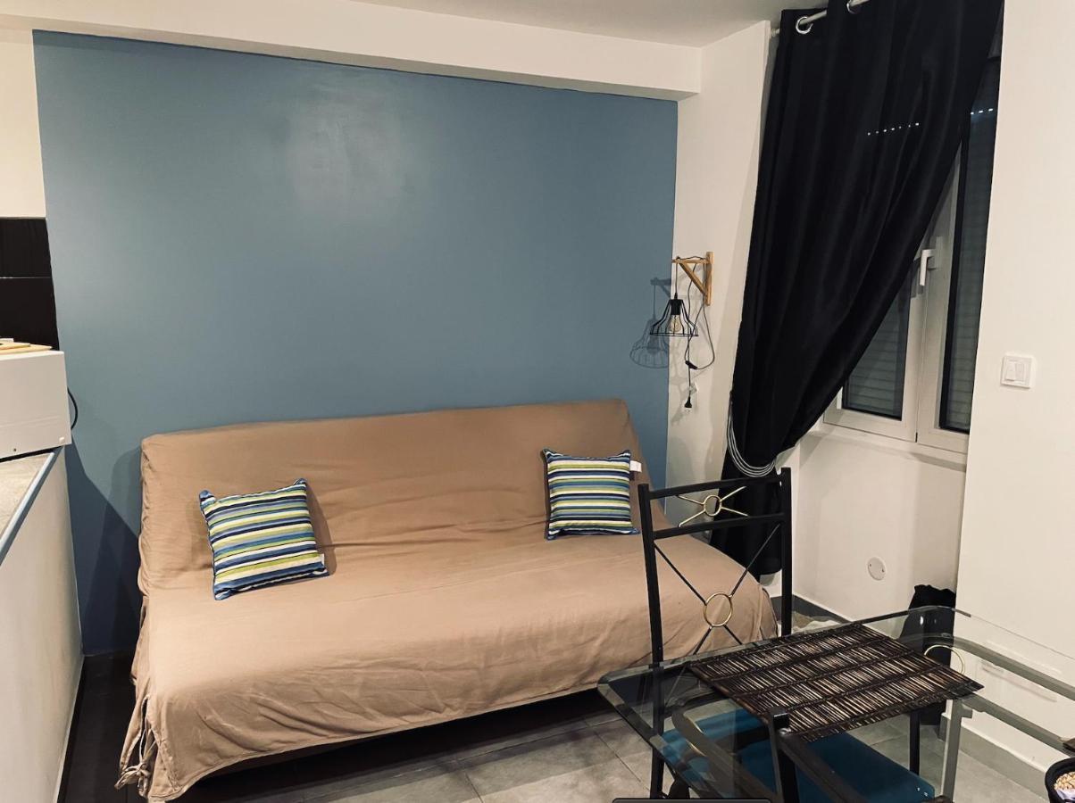 Appartement Avec Parking Gratuit Et Wifi Vierzon Eksteriør bilde